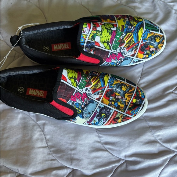 Marvel Comic Men\'s Slip-On Shoes size 9 main image 7